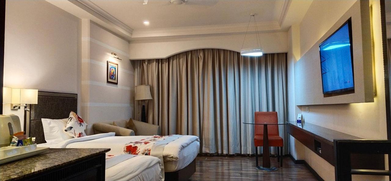 Inn Riviera Jammu Ngoại thất bức ảnh