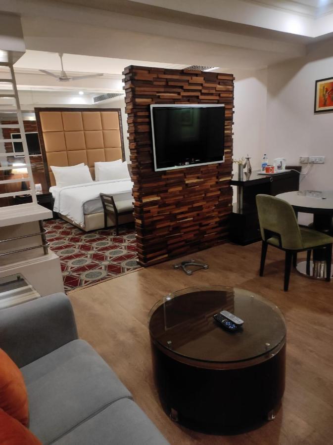 Inn Riviera Jammu Ngoại thất bức ảnh