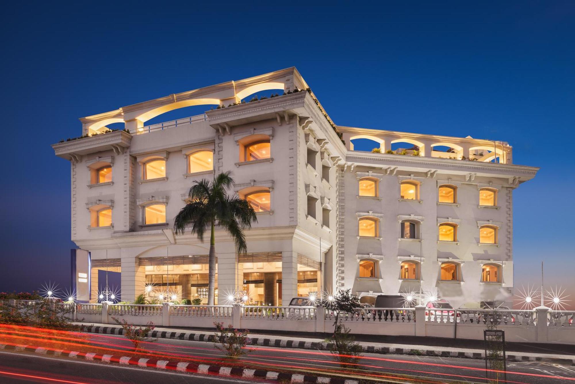 Inn Riviera Jammu Ngoại thất bức ảnh